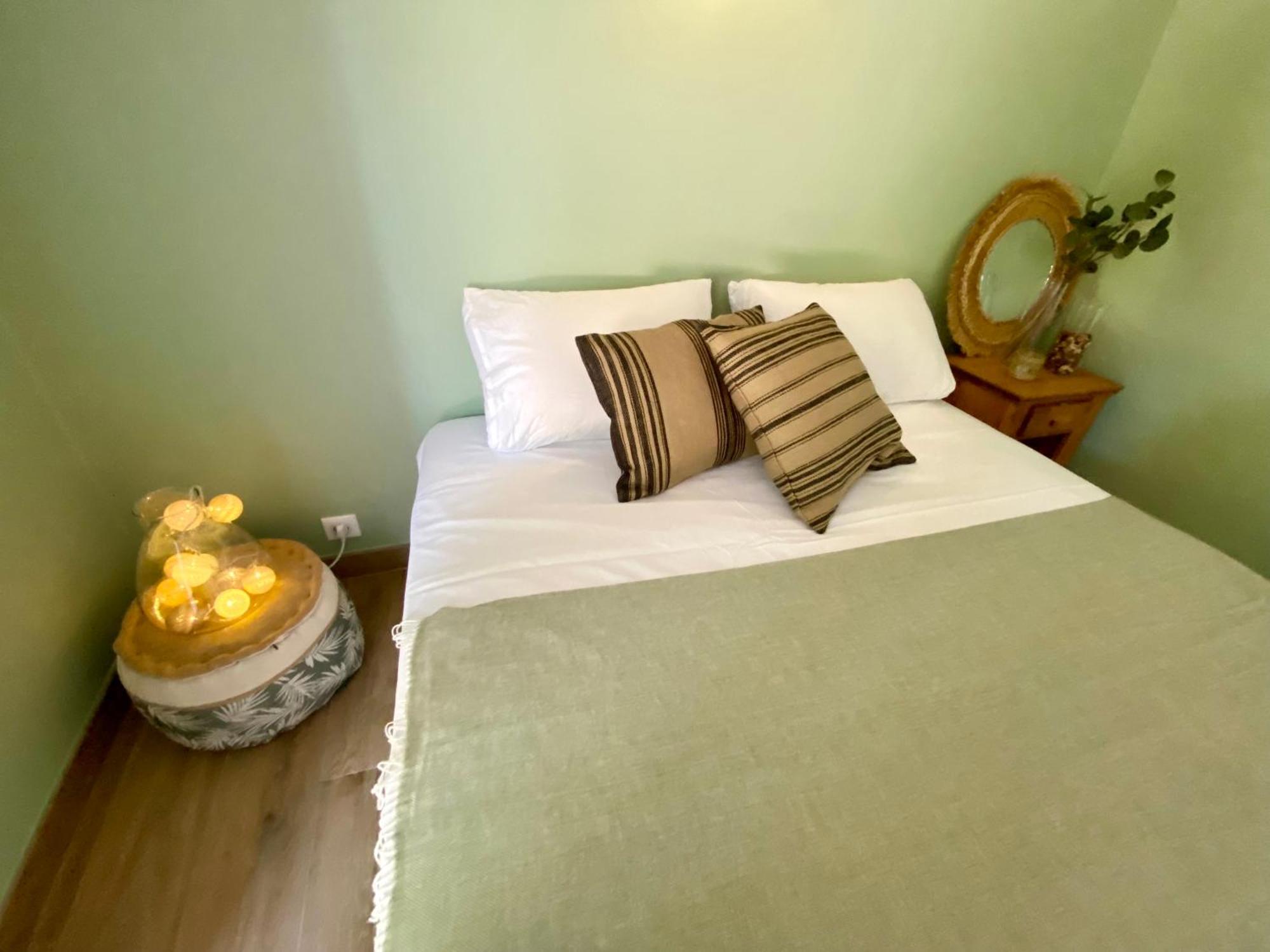 Maison Pour 12P, Piscine A Debordement Chauffee D'Avril A Octobre Inclus Ruoms Ngoại thất bức ảnh