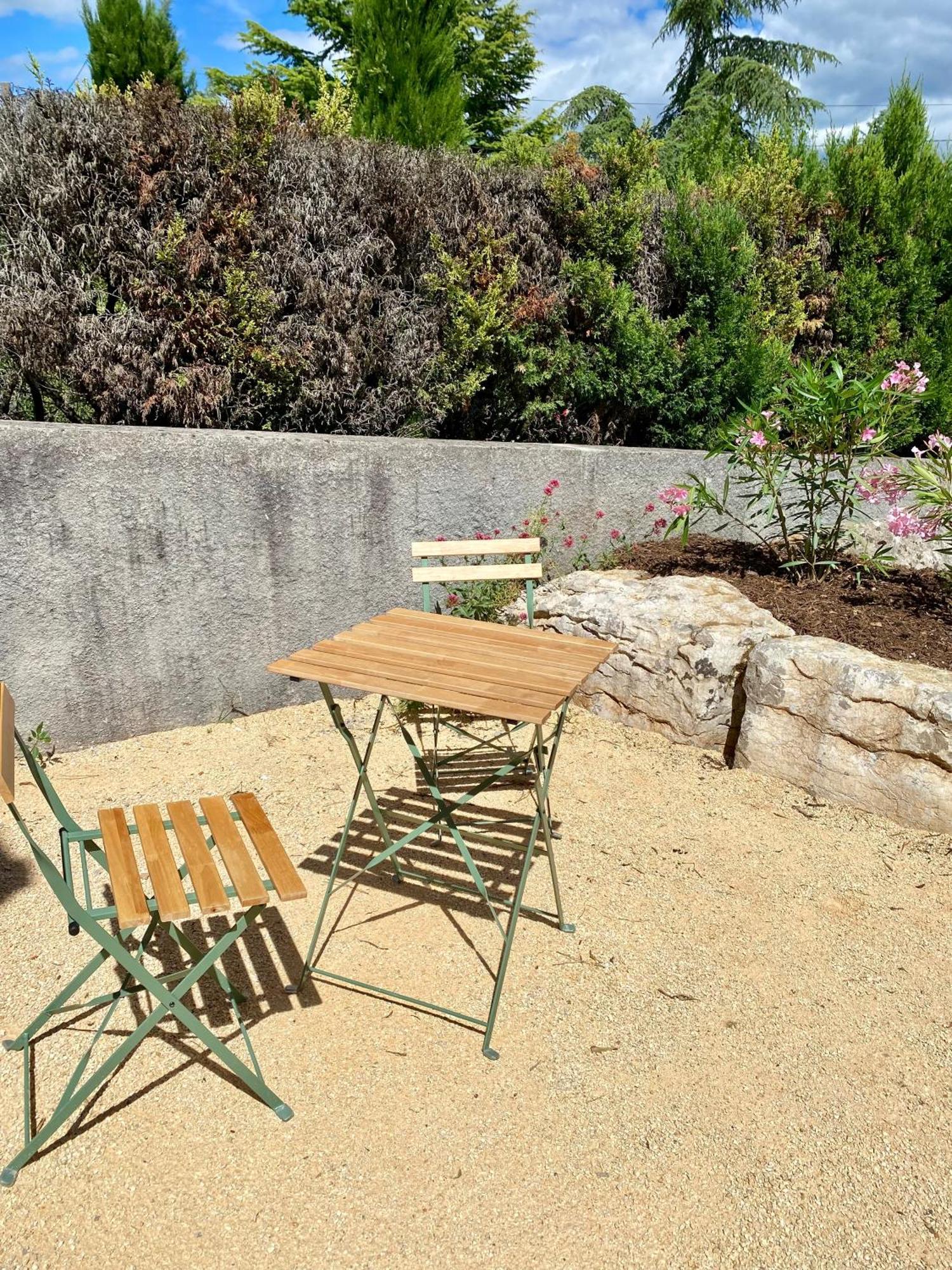Maison Pour 12P, Piscine A Debordement Chauffee D'Avril A Octobre Inclus Ruoms Ngoại thất bức ảnh